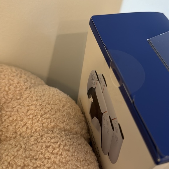 Sony PlayStation 5 DualSense Charging Station Model: CFI-ZDS1 - Picture 6 of 7